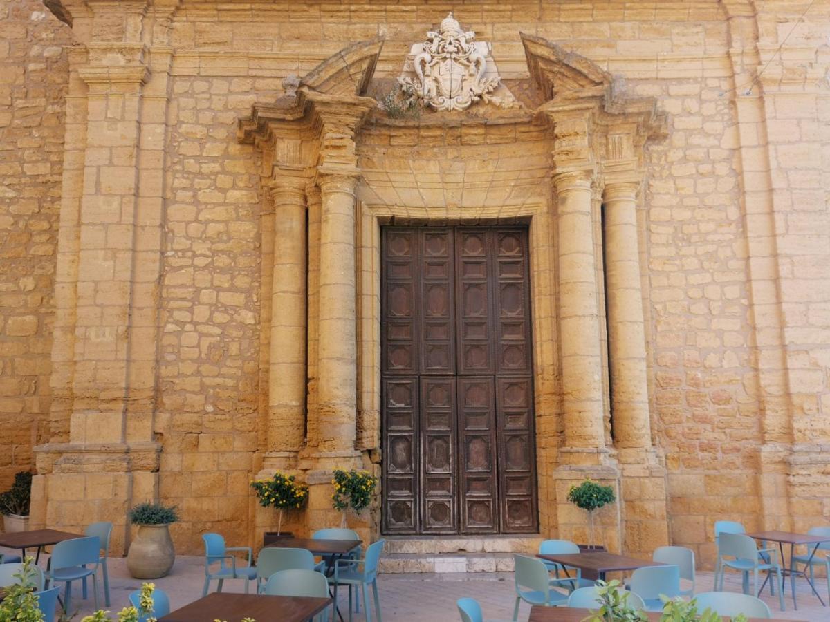 Vicolo San Pietro *